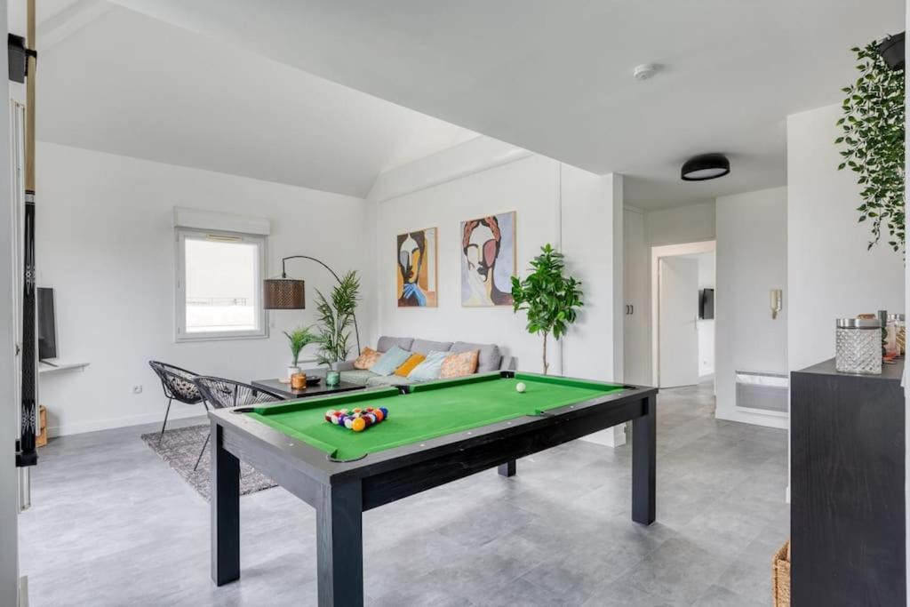 Premium Flat 6 People With Billard And Terrace Stade De France سان دوني المظهر الخارجي الصورة