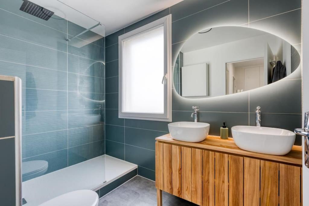 Premium Flat 6 People With Billard And Terrace Stade De France سان دوني المظهر الخارجي الصورة